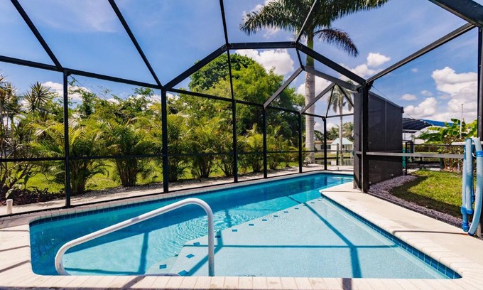 Fort Myers House | Family-Friendly Dock Canal Home with Pool & Gulf Access