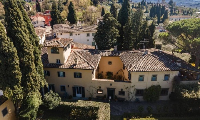 Oltrarno Villa | Experience Elegance at Pian dei Giullari Villa Retreat