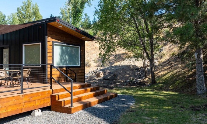 Madras House | NEW! Eagles Landing Tiny Home B05 - Hot Tub