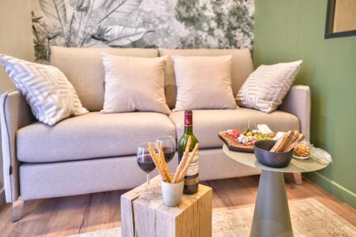 Grenelle Apartment | Explore Paris: Elegant Apartments Near the Eiffel Tower
