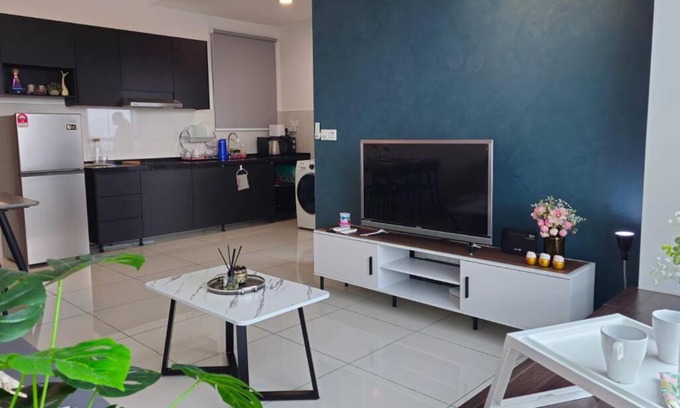 Bandar Sunway Apartment | Elegant Greenfield Home with Ocean View & Pool Near Sunway