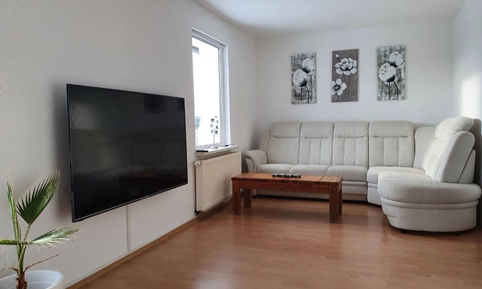 Suhl House | Discover Elizahaus Ringbergblick: Family-Friendly Retreat