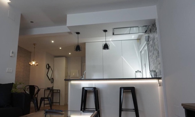 Burgos Apartment | NEW FLAT, WITH BREAKFAST 5 MINUTES FROM THE CATHEDRAL