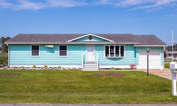 Keen-Wik On the Bay House | New for 2025 - 3 BR 2 BA Canal Front Home Close to MD AND DE Beaches