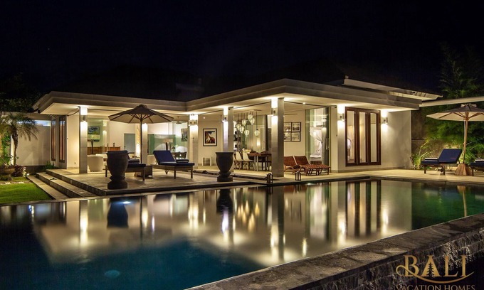Umeanyar Villa | Modern Design Villa with Ocean View and Private Pool