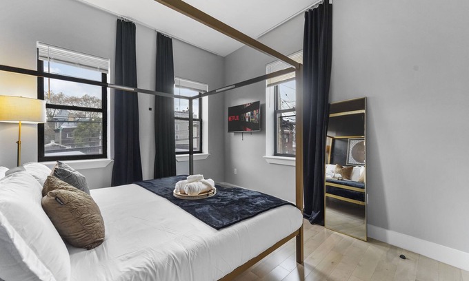 Ironbound District Apartment | Explore NYC: Pet-Friendly Hotel with 10/10 Guest Rating
