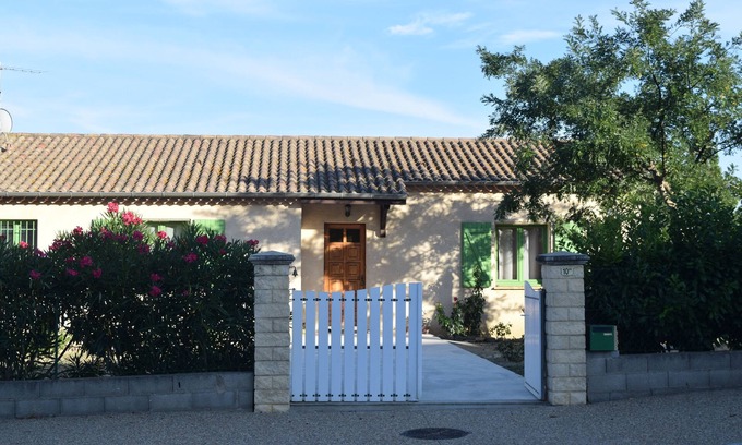 Murviel-les-Beziers Cottage | Discover LABEOURADOU Gîte - Oceanfront Bliss, Rated 10/10