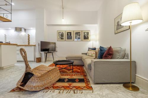San Lorenzo Apartment | NEW Gorgeous 2-Bed Apt in Seville Center