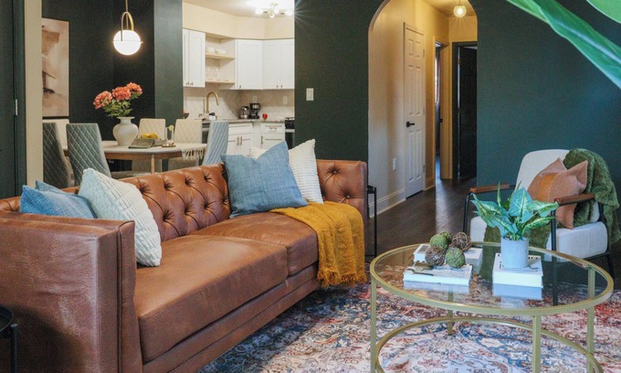 Wynnefield Heights Apartment | New Heritage With King Bd Balcony Free Parking Quiet Area Near City in Philly