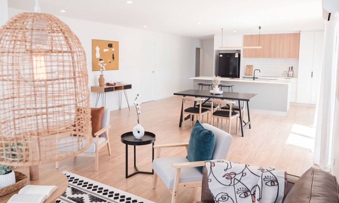 Kingston House | New home close to Hobart CBD and Beach