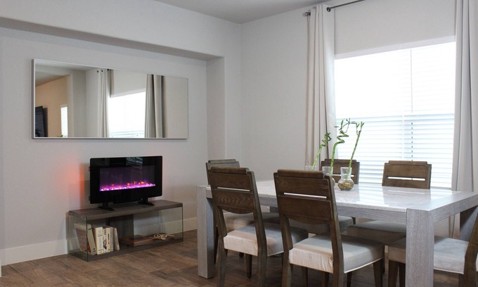 Wetmore House | Family-Friendly Retreat in Prime SATX Location