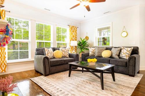 Durham House | Modern Getaway with Game Room Near RDU & Duke