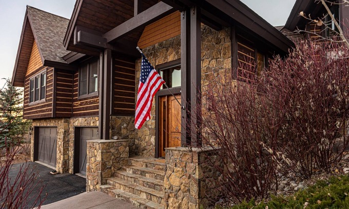 Pagosa Springs Cabin | Quality Home with Hot Tub and Scenic Views Near San Juan