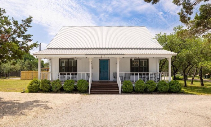Wimberley House | Discover Dragonfly at Firefly Grove with River Access