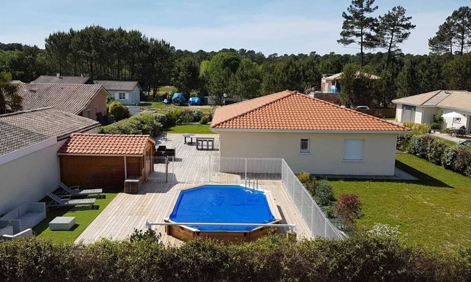 Cazaux House | Modern Retreat Near Bassin d'Arcachon with Ocean Views