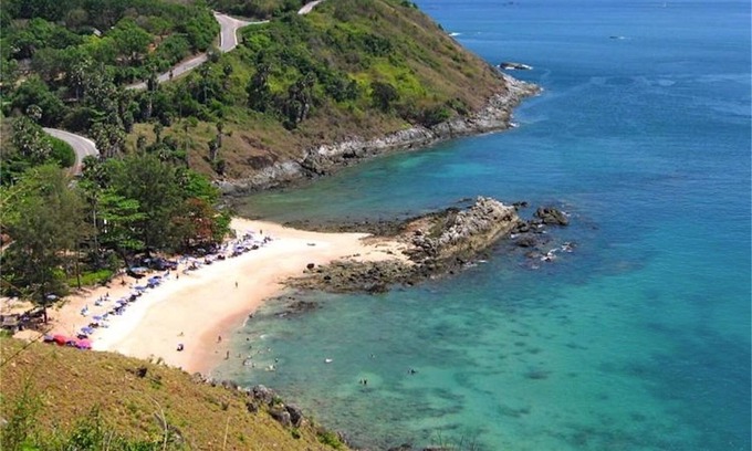 Nai Harn House | Cozy House Steps from the Beach with Pool and Spa