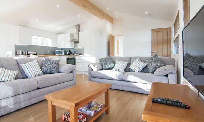 Carnmenellis Ski Chalet | Discover the New 2017 Lodge with Spa and Family-Friendly Amenities