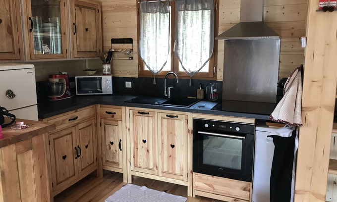 Caille Ski Chalet | Relax in a New Individual Chalet with Spa and Hot Tub