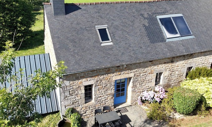 Ploubezre Cottage | Discover Ker Louarn: Pet-Friendly with Ocean Views & High Ratings