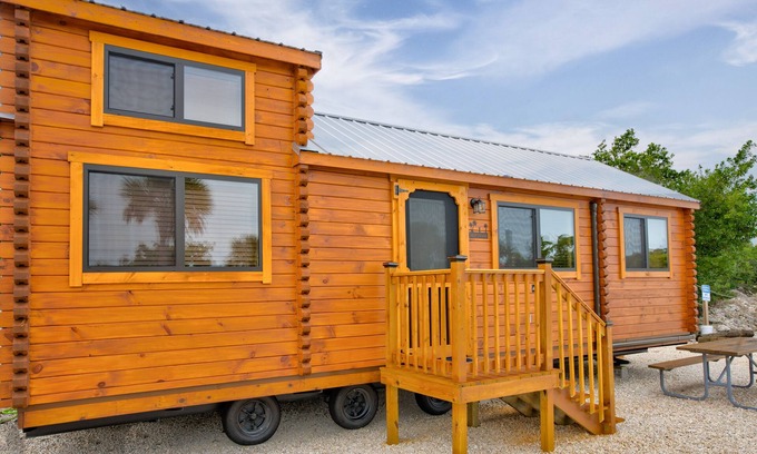 Marathon Cabin | Family-Friendly New Keys Cabins with Full Kitchens Await