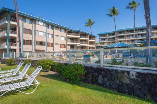 Historic Kailua Village House | Oceanfront Paradise at Kona Reef Resort - 2 Bdrm & Pool