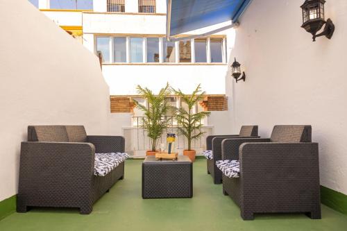 Alfalfa Apartment | Discover La Casa del Cerrajero: 4-Star Family Retreat