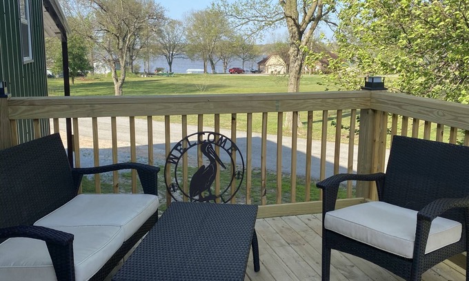 Grove Apartment | Scenic Lake View Rental with Boat Ramp & Top Guest Rating