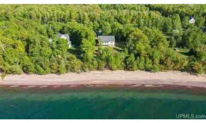 Laurium House | Lakefront Retreat with Breathtaking Views and Ocean Access
