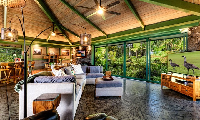 Hilo House | Experience the Unmatched Comfort of Lava Rock Retreat