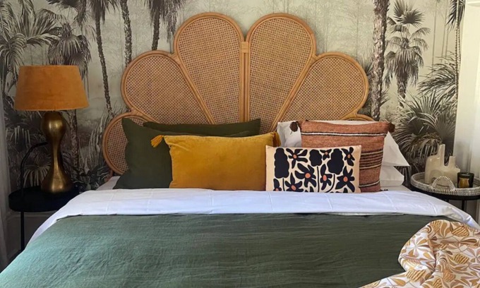 Fitzroy House | Modern Retreat: 5 Min to CBD with Rooftop Terrace