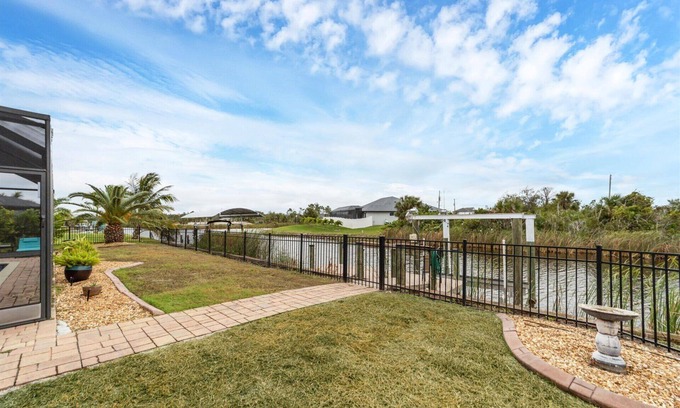 South Gulf Cove House | Discover Relaxation at Charlotte Harbor Area Resort