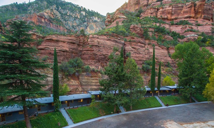 Sedona House | NEW LISTING! Destination Oak Creek-Estate by RedAwning