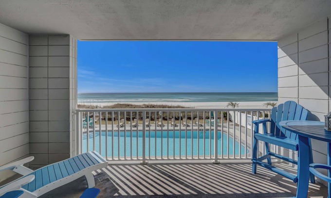 Thomas Drive Condo | NEW Listing, FREE Golf & Tix! Mariner West 203, Heated Pool, Tennis & Grills!