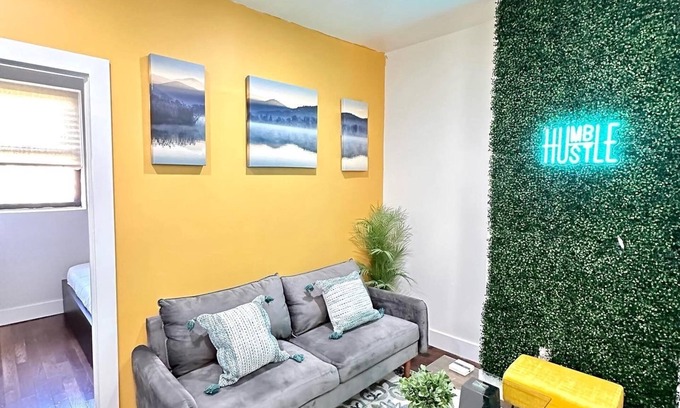 Crown Heights Apartment | Pet-Friendly Three Bedroom Listing for Family Getaways