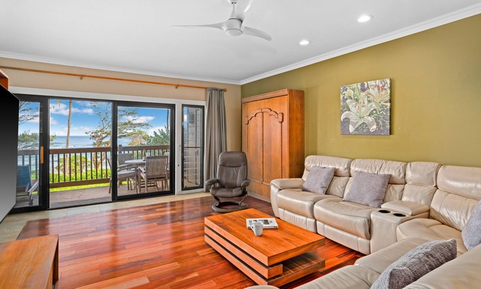Lihue Condo | Oceanfront 2BR Retreat at Kaha Lani 223 with Pool & Spa