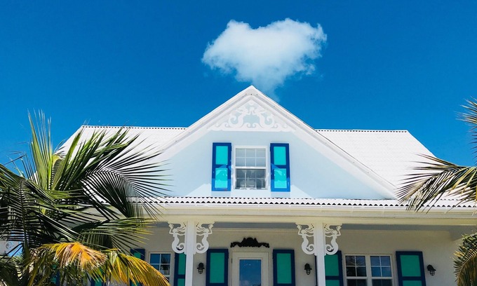 Long Island House | Discover "One Love": Beachfront Villa with Pool & Ocean Views