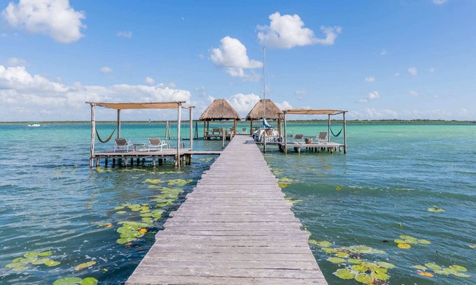 Mario Villanueva Madrid Apartment | Charming Private Hut near Bacalar's 7 Colors Lagoon