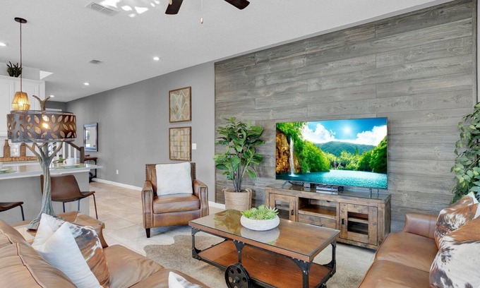 Kissimmee House | Discover Solara Resort: Ideal for Disney & Universal Visits