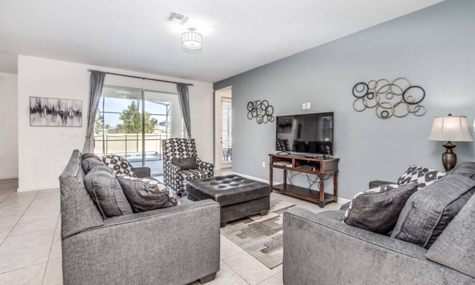 Kissimmee House | Discover Sonoma Resort: Perfect for Disney & Universal Trips