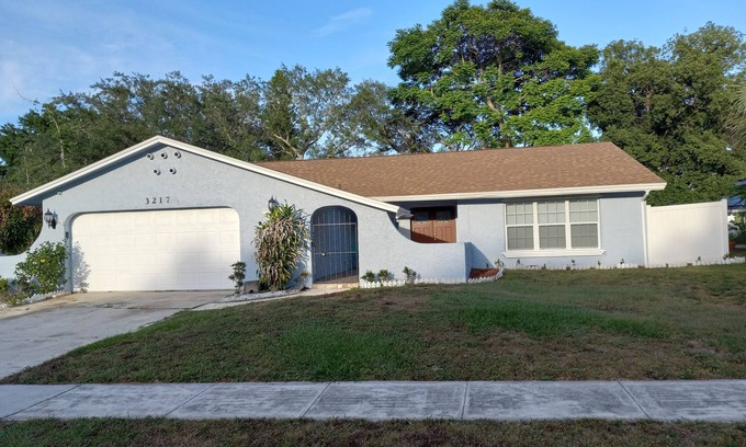 Pine Hills House | Family Retreat: Universal Disney & Waterpark Pool Home