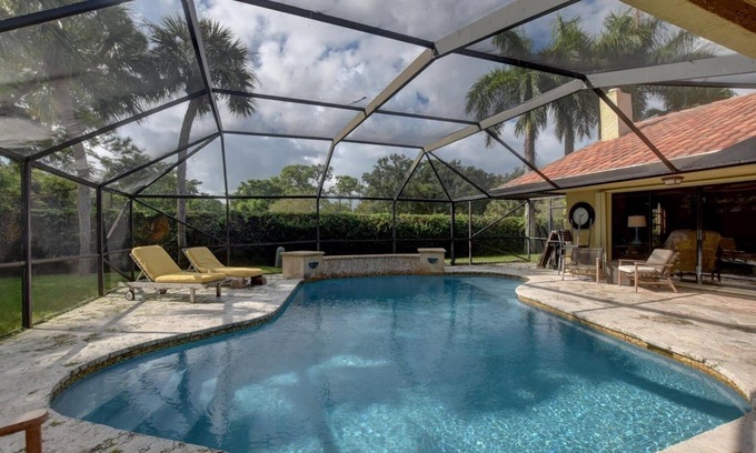 Boca Raton House | New Listing! Upscale Pool Home in Prime Location