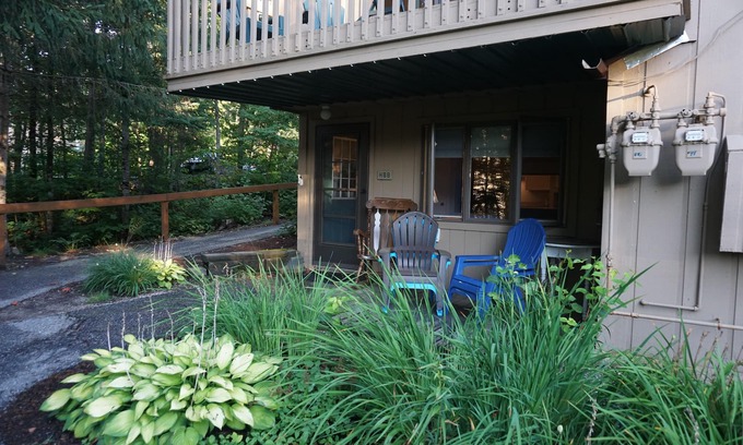 Waterville Valley Condo | Pet-Friendly Waterville Valley Condo Near Town with Pool