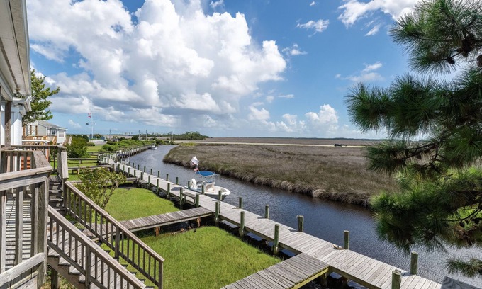 Manteo House | Waterfront Retreat with Boat Slip, Pool & Pet-Friendly Options