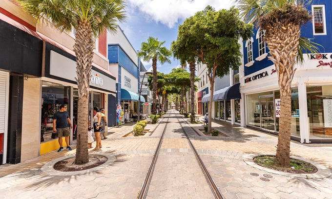 Rancho Condo | Explore New Location: Family-Friendly Amenities Await