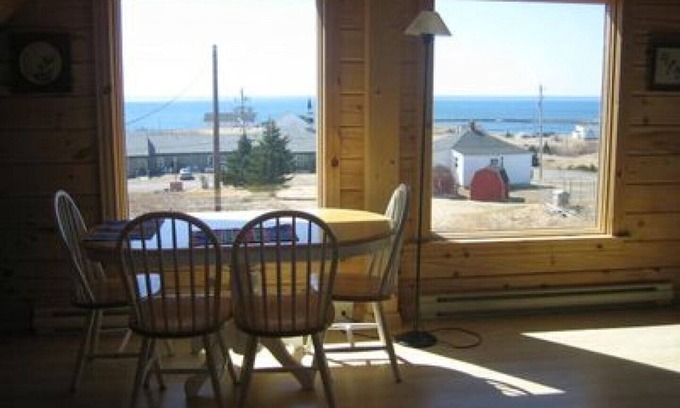 L'Ardoise West House | Inviting Log Home with Ocean View in Acadian Village