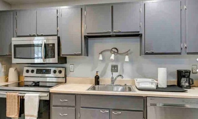 Buechel House | Family-Friendly New Louisville House 10m from Downtown