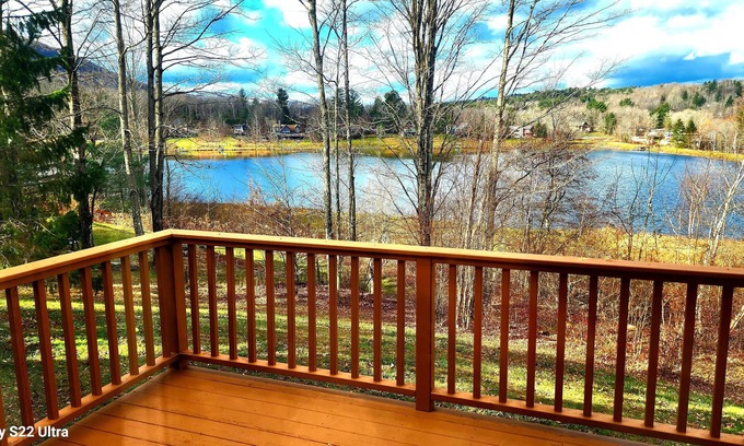 Hunter House | Experience the New Lake & Hunter Ski Resort Chalet Bliss