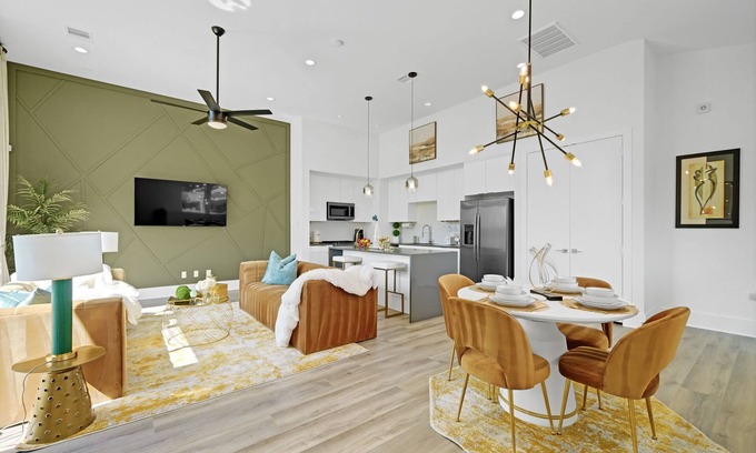 Riverside Terrace House | Cozy Retreat Near Med Center - Guest Rated 9.8/10