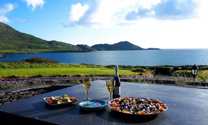 Caherdaniel House | Discover a Beachside Lodge with Sauna and Ocean Views