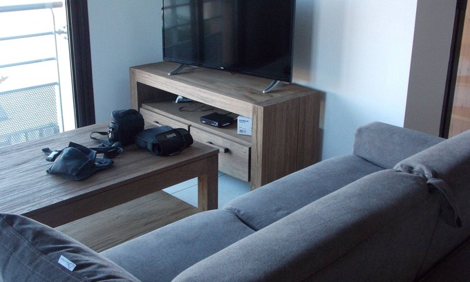 Chorges Apartment | Elegant Apartment with Lake & Mountain Views, Rated 10/10
